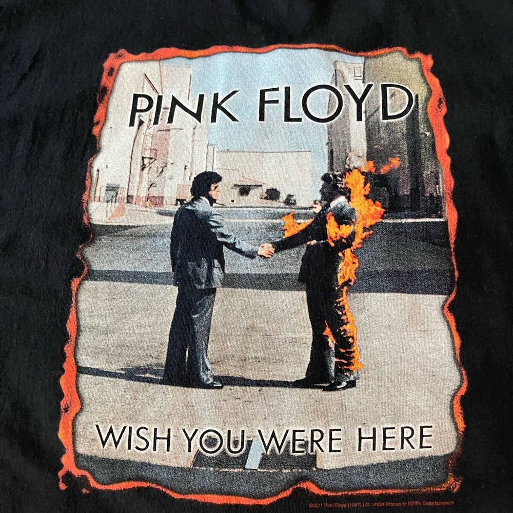 Pink Floyd Men’s pre-owned (L) T-shirt, in excellent condition. - Picture 2 of 4